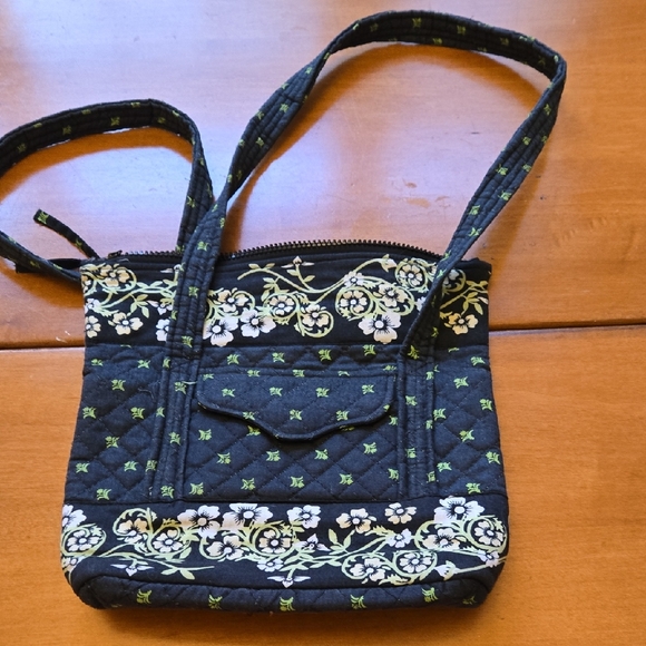 Handbags - Quilted Floral Crossbody Bag in Black and Green
